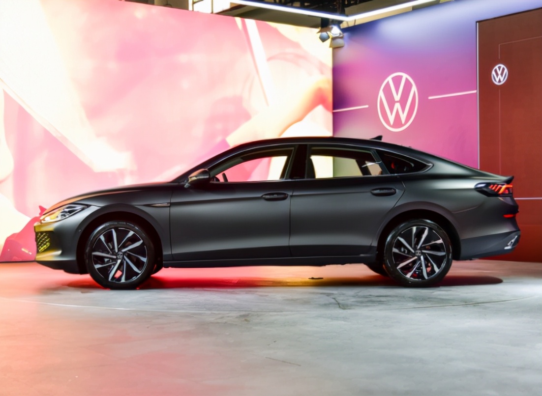 21款凌渡和21款思域哪个值得入手,凌渡1.8t和思域1.5哪个好