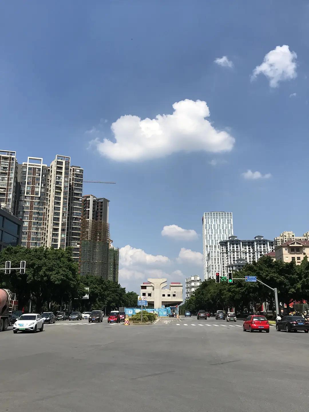 柳州最多配菜的螺蛳粉,柳州好吃又比较清淡的粉