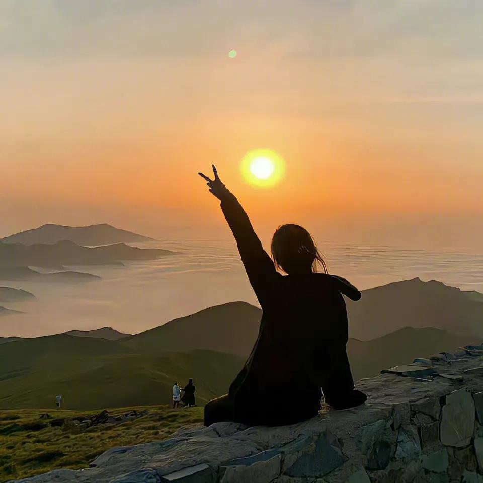 发抖音缺钱的文案搞笑幽默,抖音文案幽默风趣短句