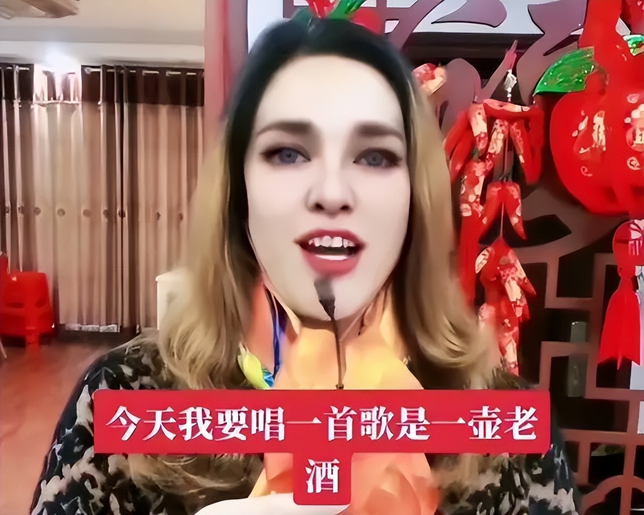 他在河南，靠假装在俄乌前线吸粉40万，坑骗无数中国人