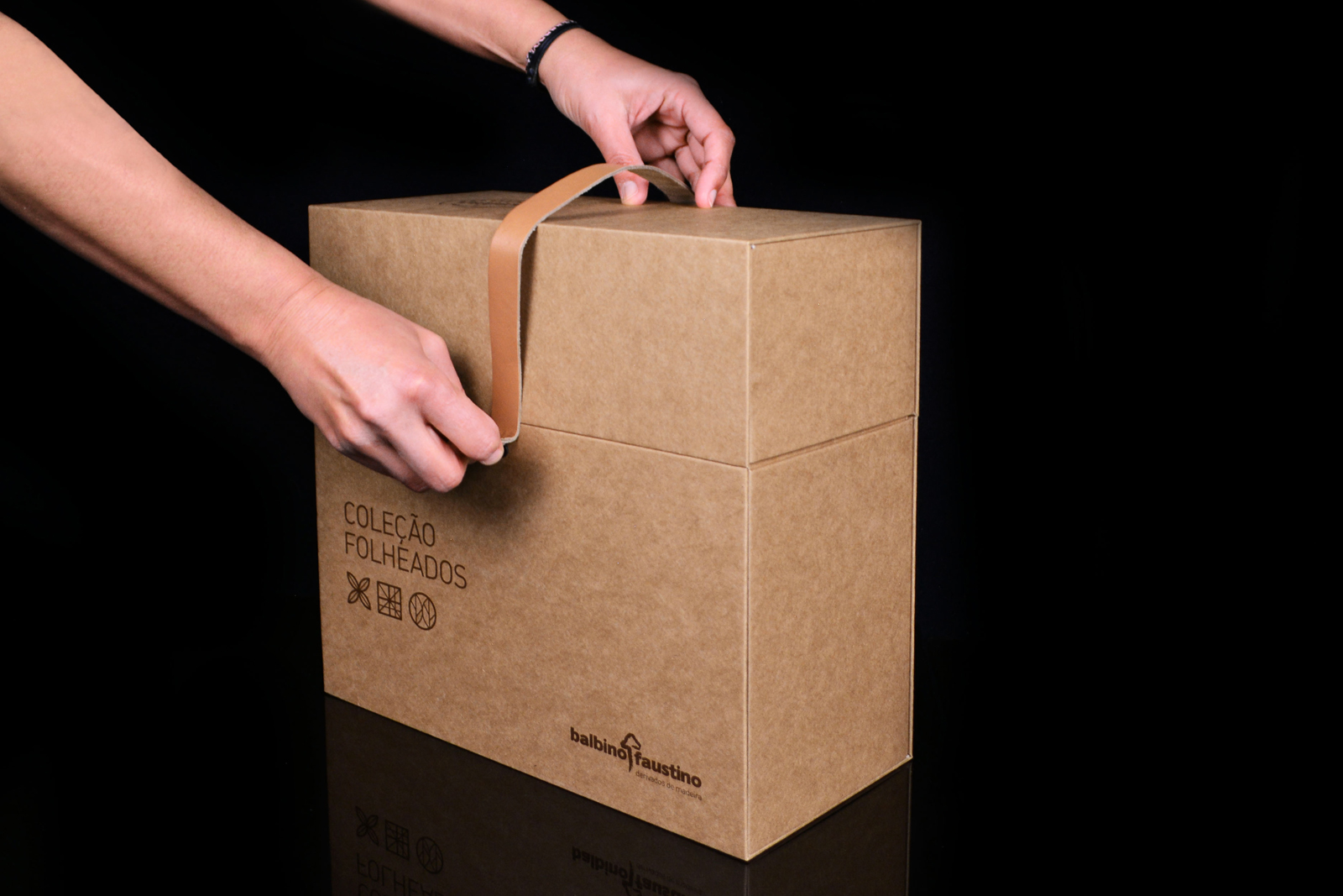 BALBINOFAUSTINO样品目录卡片盒包装设计via:sistema4