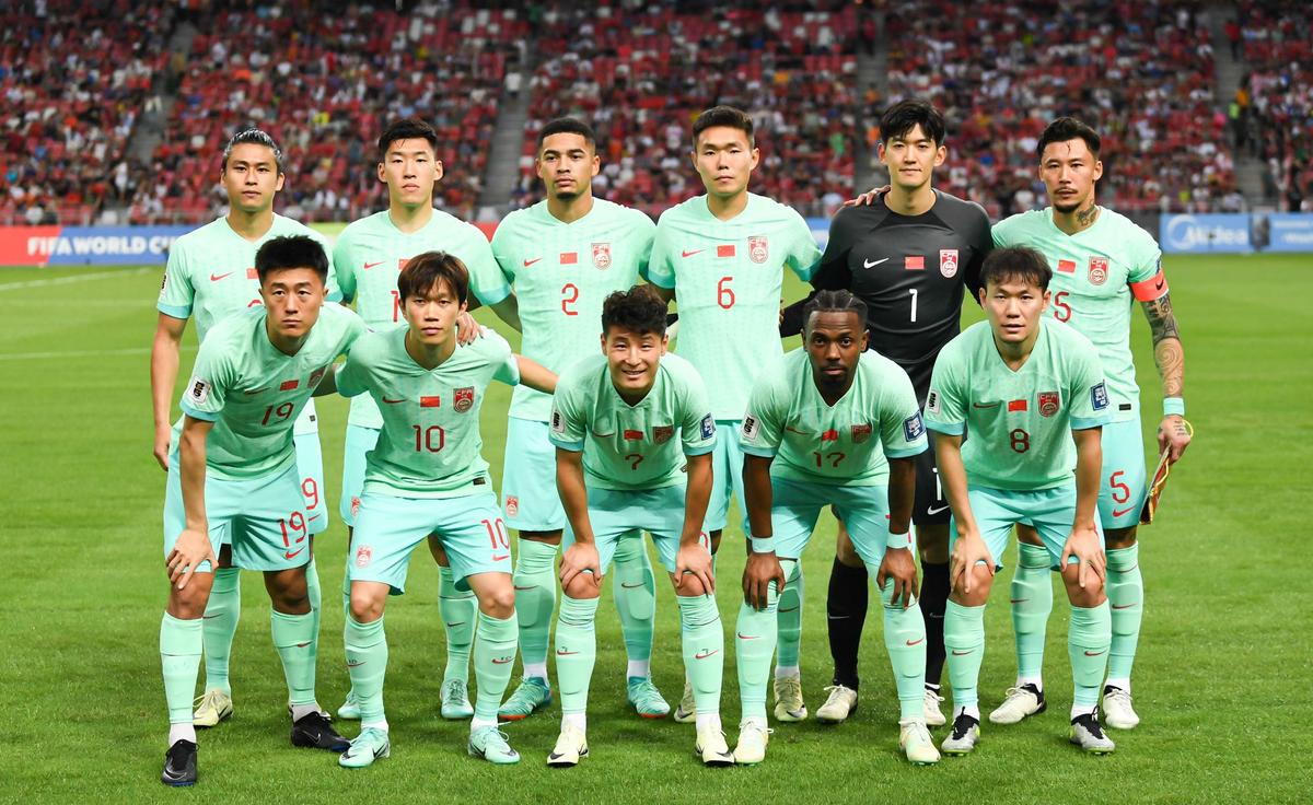 门将替换中锋,国足首发阵容名单最新王大雷