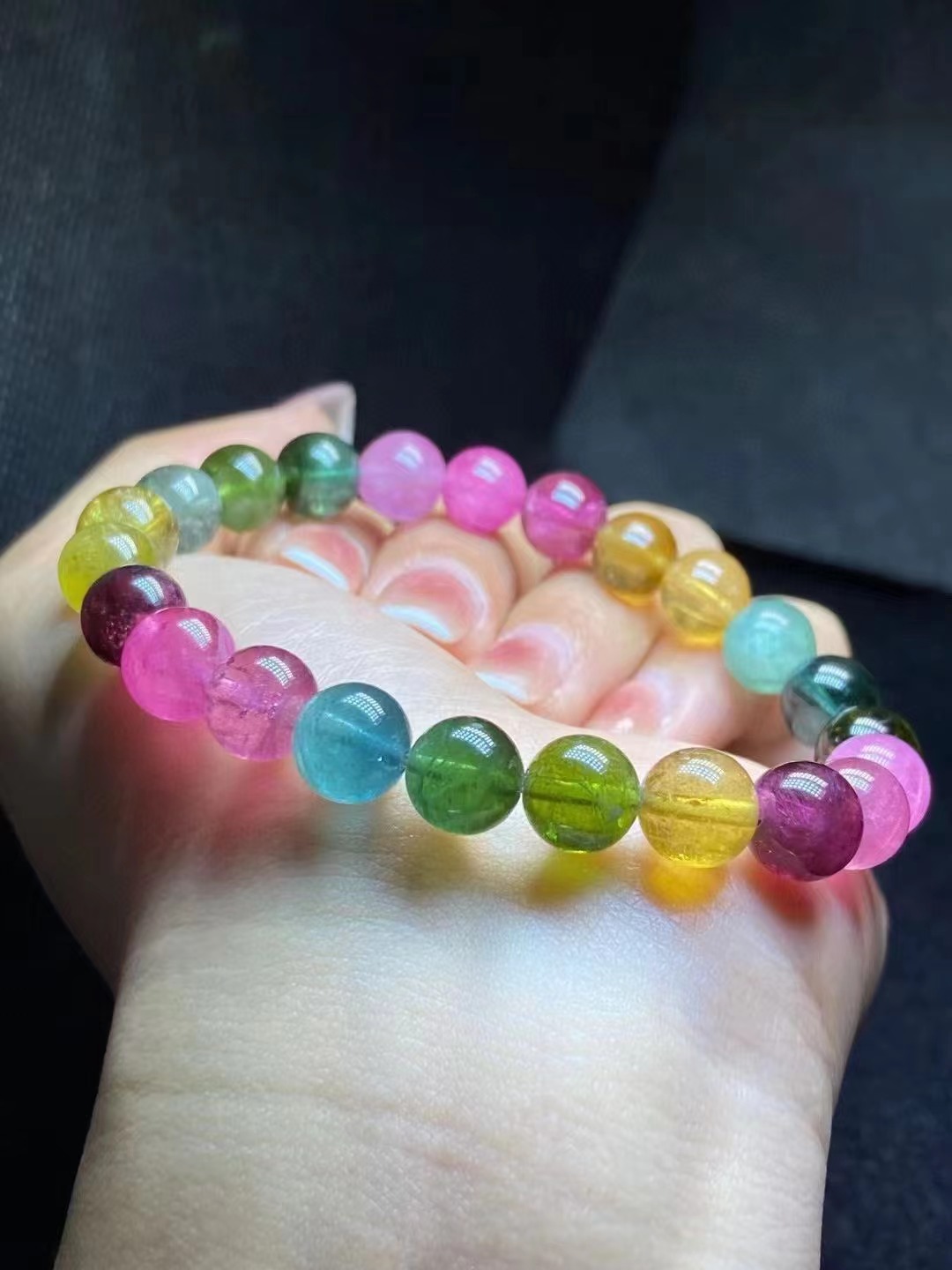 戴便宜的手链对身体有害吗,戴便宜的手链丢人吗