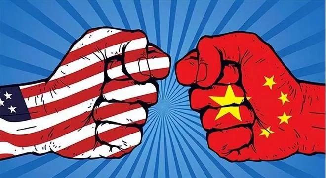 中国直接把美国干疯了!第一个牺牲品竟然是?