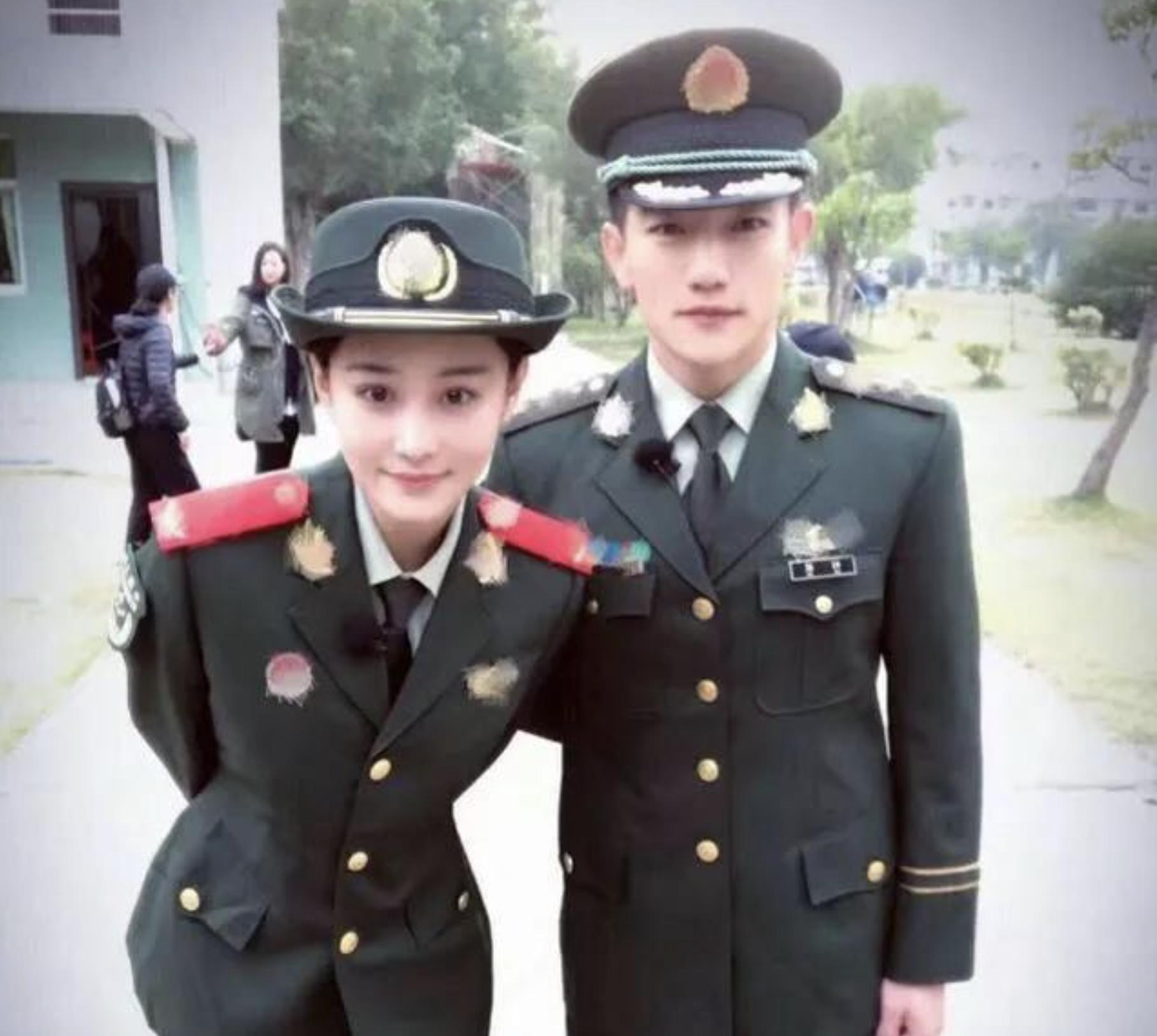 张馨予:被渣两次,深陷“野模”风波,却摇身一变成“最美军嫂”