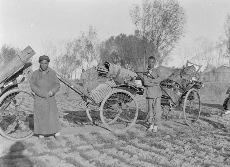 旧社会车夫悲惨命运,民国拉车人的悲惨生活