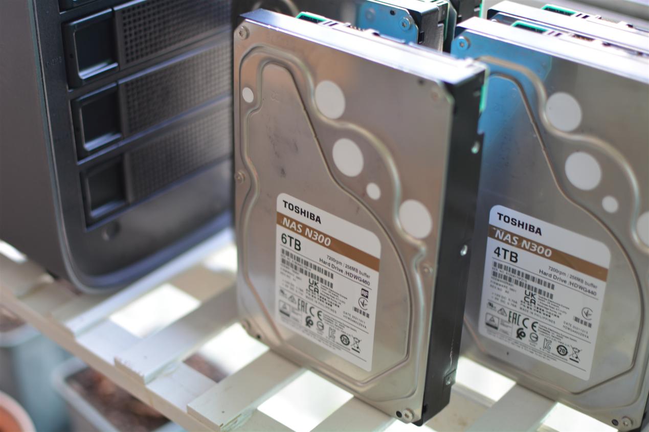 网络存储服务器nas测评,不会选电脑应该怎么买