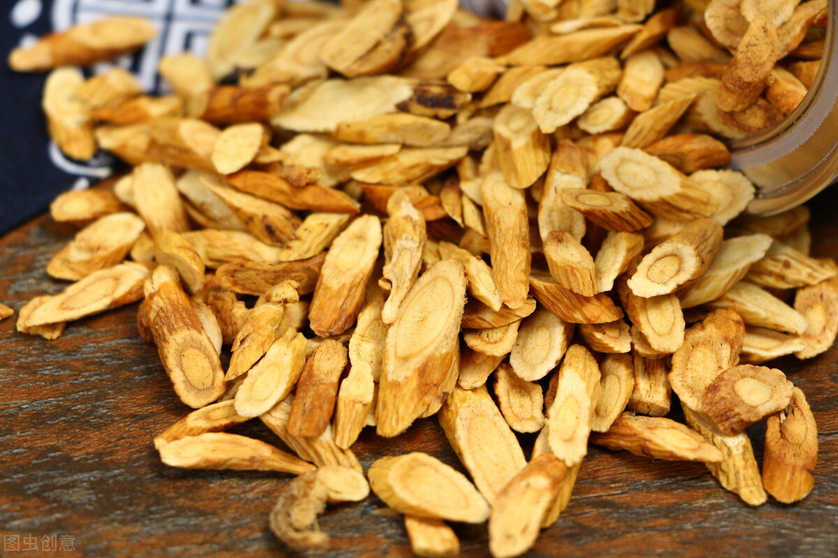 夜里盗汗多吃什么中药,虚热晚上盗汗用哪些中药