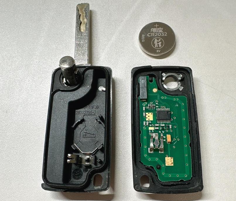 一颗纽扣电池能够让手表用多久,一颗纽扣电池相当于多少毫安