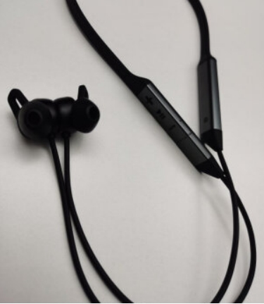 蓝牙耳机是hifi好还是无损音质好,佩戴感最舒适不入耳的蓝牙耳机