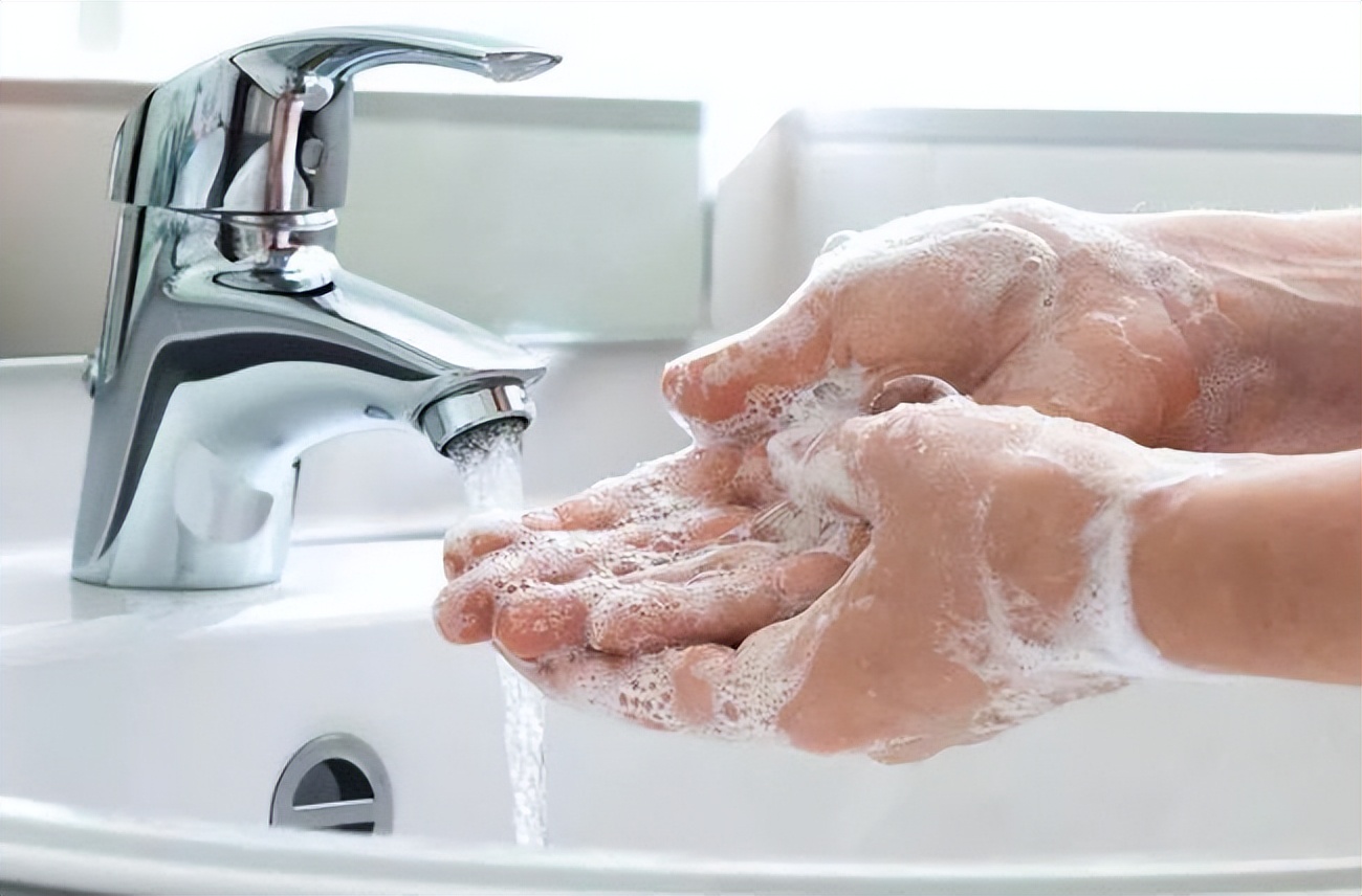 女的外阴肥大需要手术吗,外阴处变肥大怎么回事