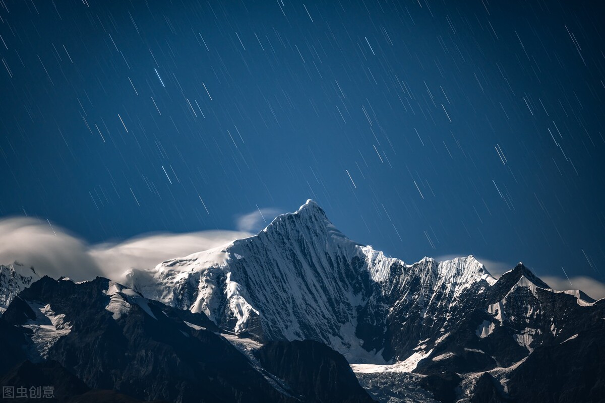 中国最美十大名山排名第一的是,国内最美的10大名山