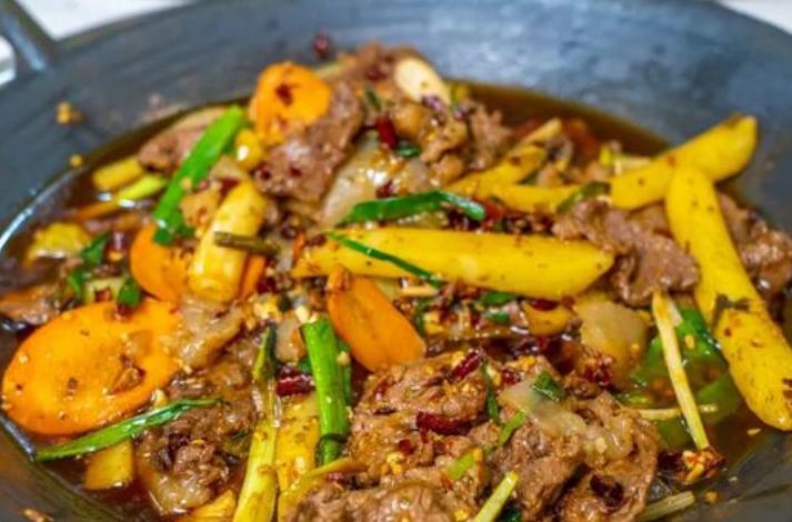 昆明西山干锅牛肉店推荐,昆明张嬢嬢干锅牛肉