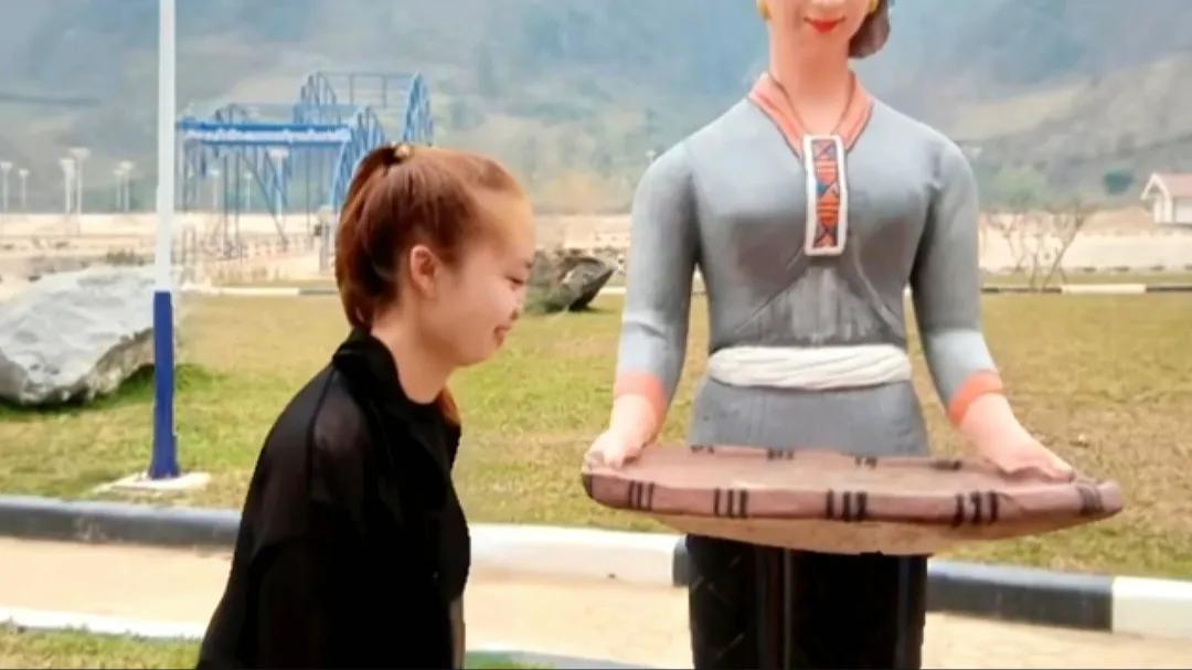 摩旅老挝,老挝摩旅回国视频