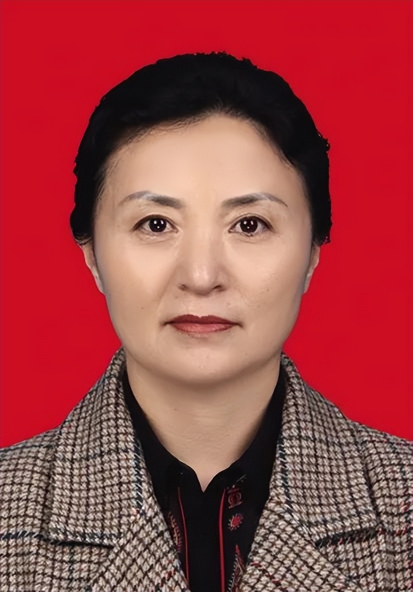 众心向*党**自立自强——2021年鄂尔多斯市“最美科技工作者”事迹发布