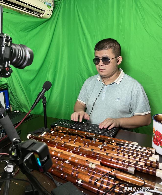 盲人竹笛演奏家谭伟海演奏,盲人竹笛演奏家
