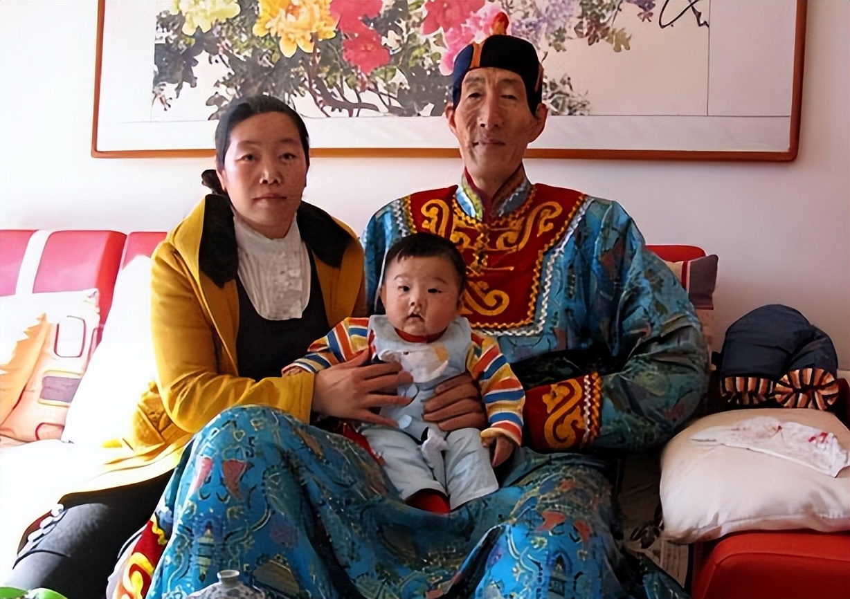 中国第一巨人鲍喜顺不听大夫劝告,中国第二巨人鲍喜顺身高