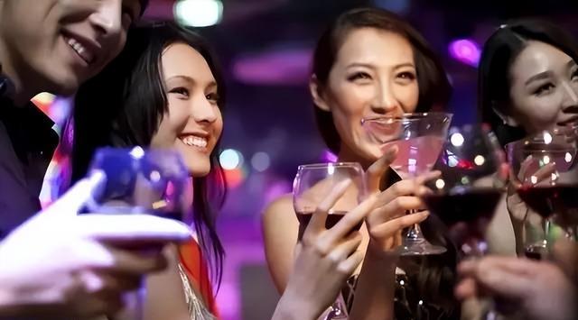 回顾：女佣在KTV与他发生性关系，然后报了警，对男方算强奸罪吗