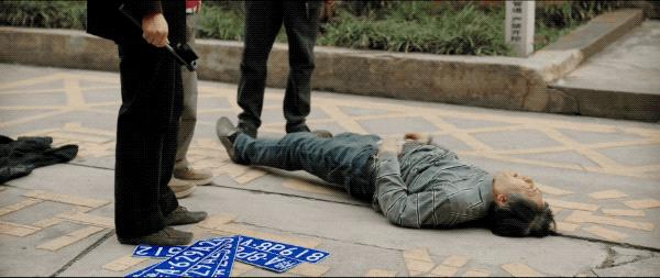 10年不接戏,他47岁靠配角走红,被赞“天才演技”!