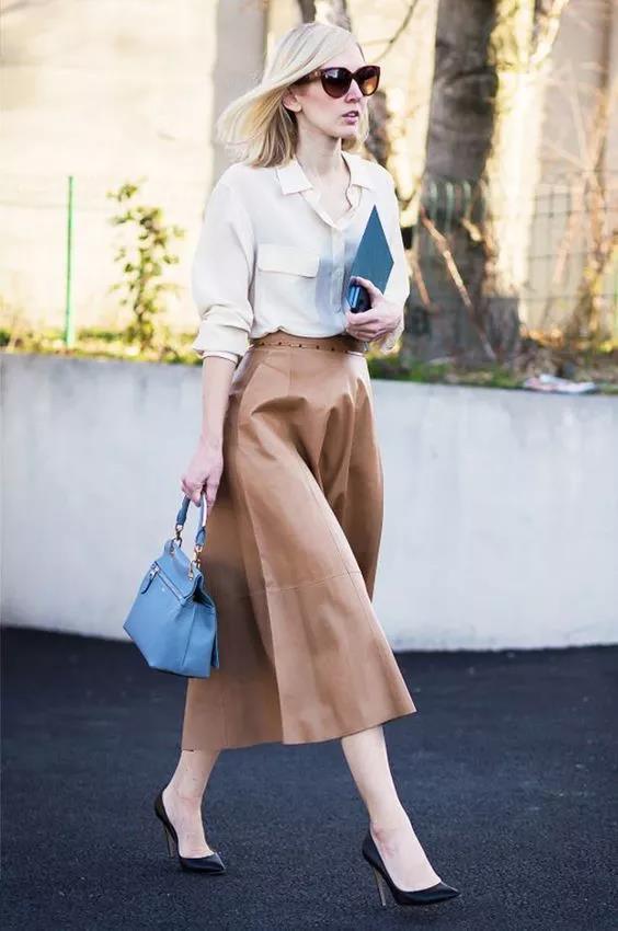 比米色优雅,比棕色显白,今夏的“裸肤色”凭什么火了?