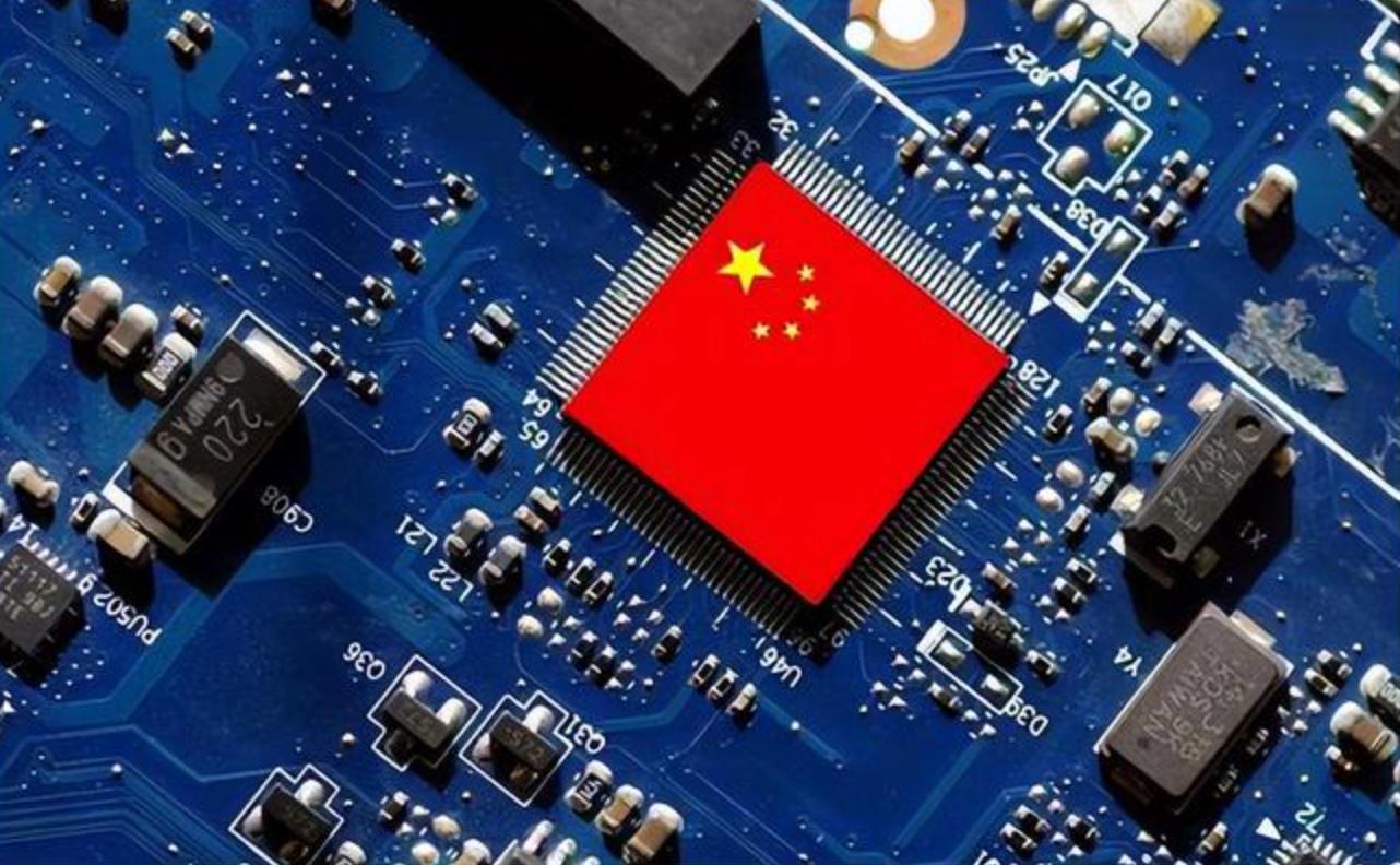 坂本幸雄:日本芯片巨头,却被美韩联合搞垮,72岁为复仇投奔中国