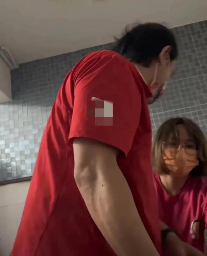 李立群采访惹争议视频,李立群采访事件