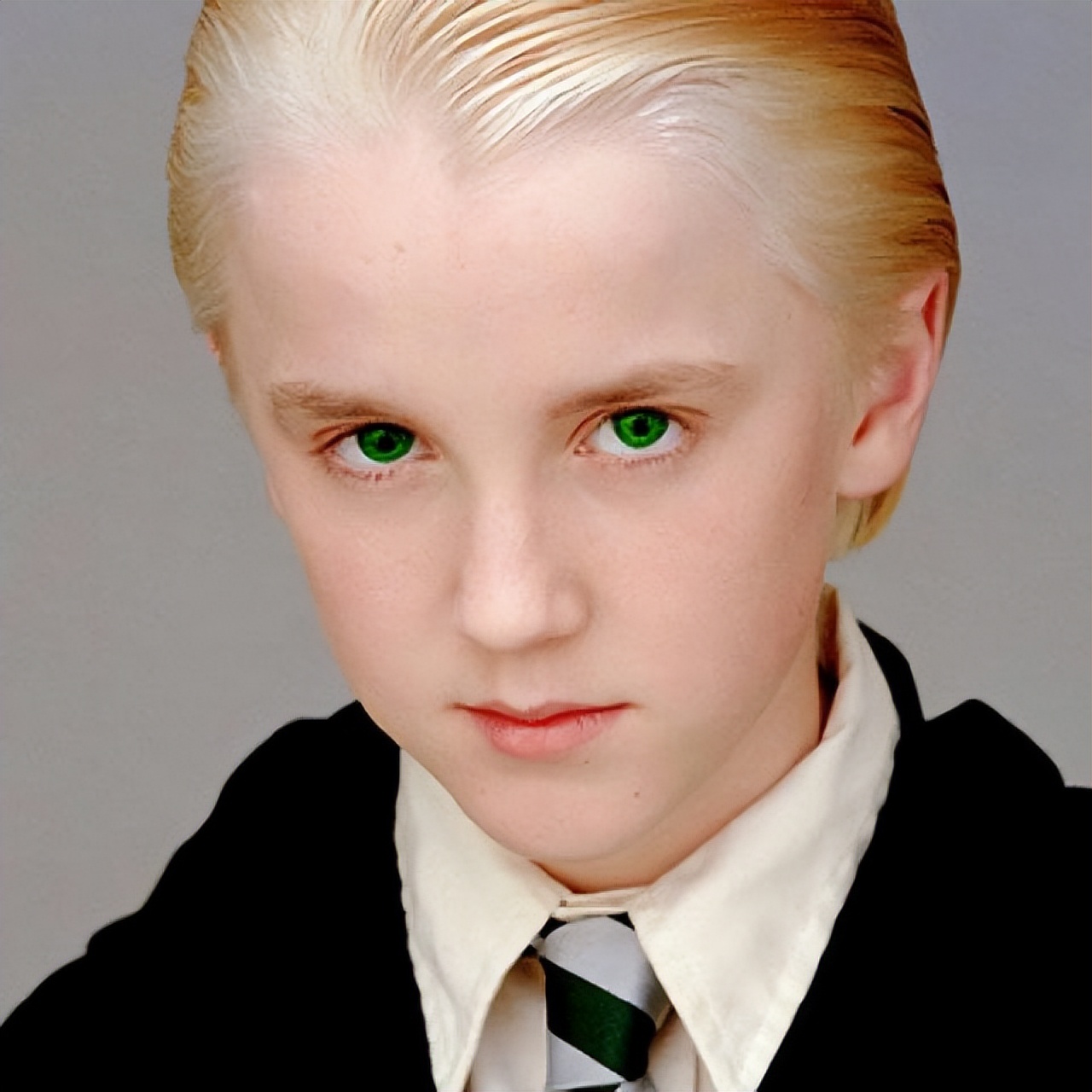 每周103.5美元到年入9500万，J.K罗琳的魔法世界与历史真实