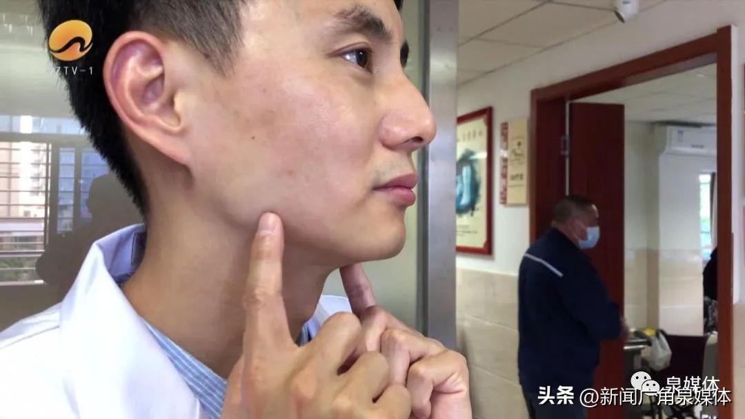 打完瘦脸针的男孩,29岁打瘦脸针毁容