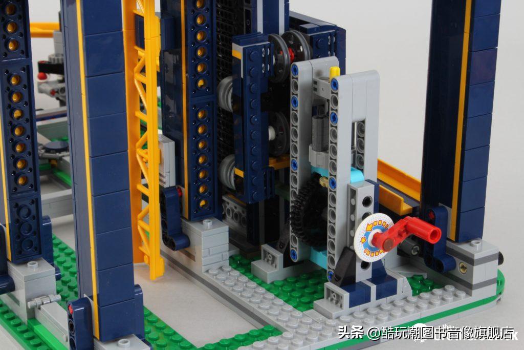 乐高翻滚过山车开箱并拼装,乐高过山车10303开箱