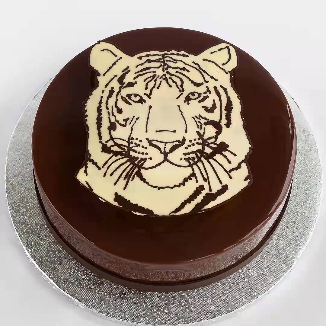 价值2000元的完美镜面蛋糕有多美？顶级镜面蛋糕设计欣赏