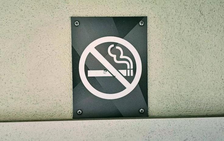 烟尼古丁和焦油哪个危害大,抽烟尼古丁中毒有什么危害