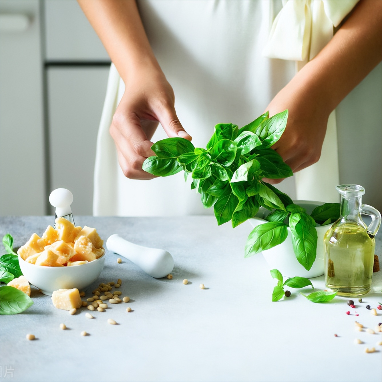 西餐冷菜排盘常用到的叶子,西餐里面放的绿色叶子是什么