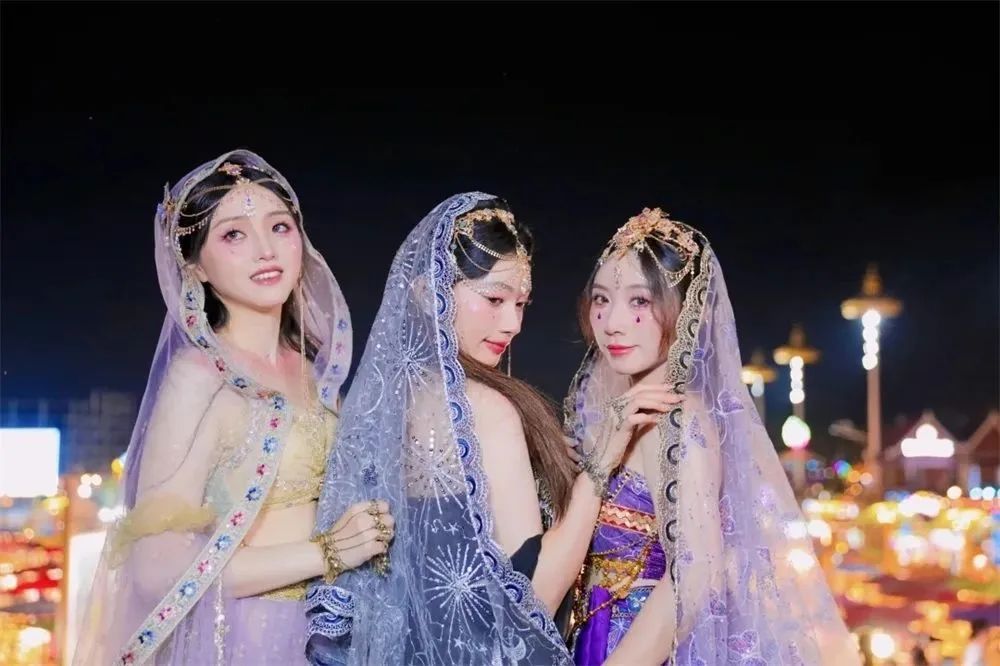 坐上动车去赴约，一起“水水水”吧！