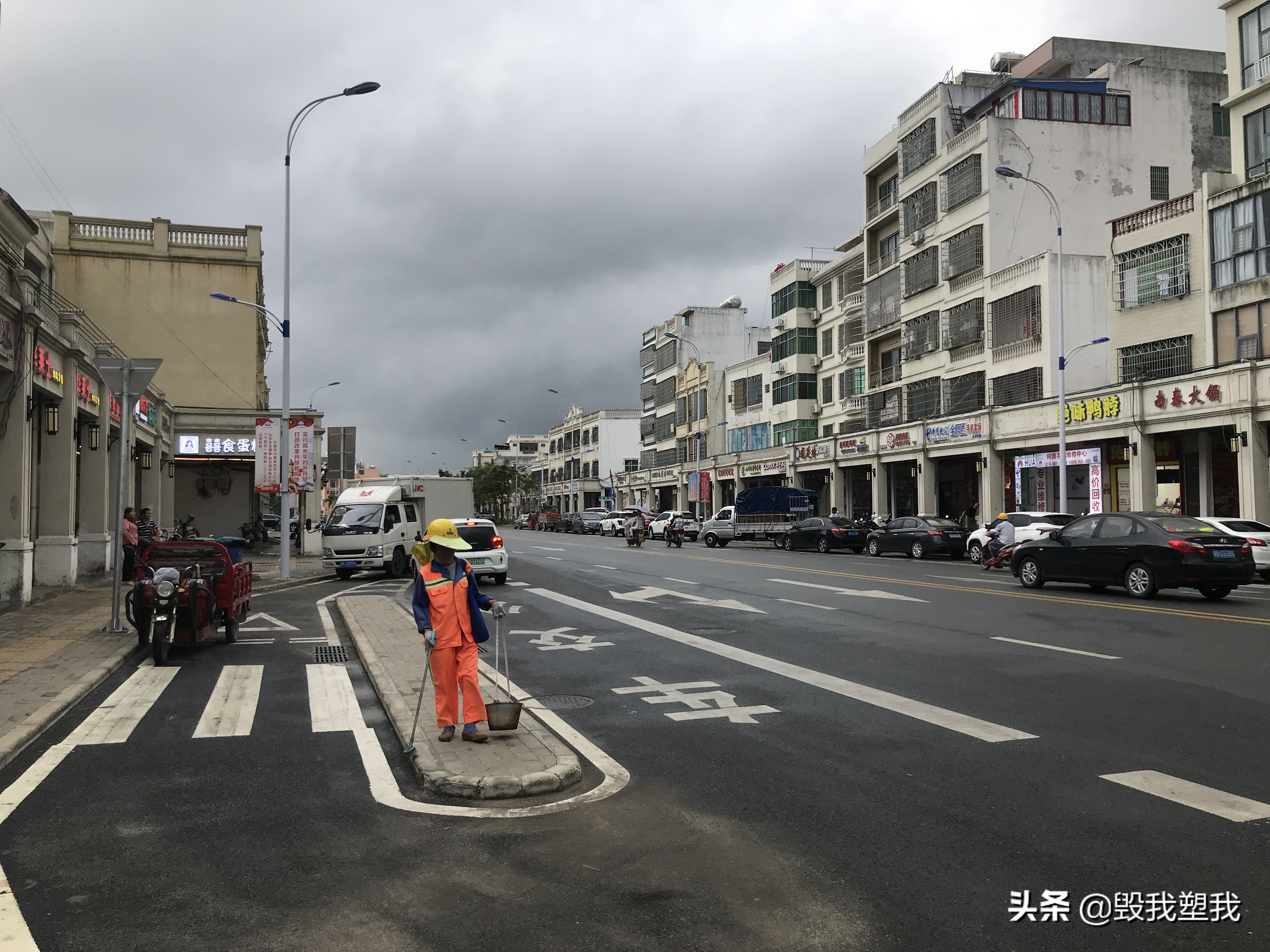 海南三亚街头真实视频,三亚街边小视频