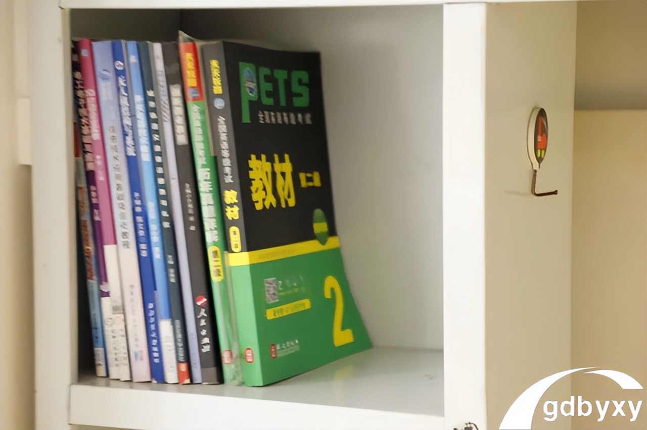 最火的宿舍网红,最早的网红大学生宿舍