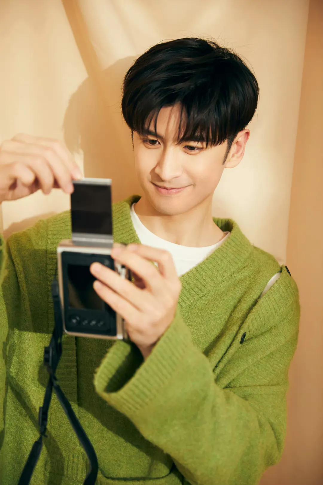 周雨彤杨紫吴倩哭戏,徐艺珍周雨彤