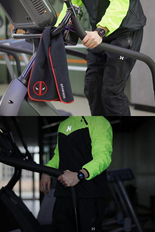 后秀黑色暴汗服体验感,疫情期间云运动