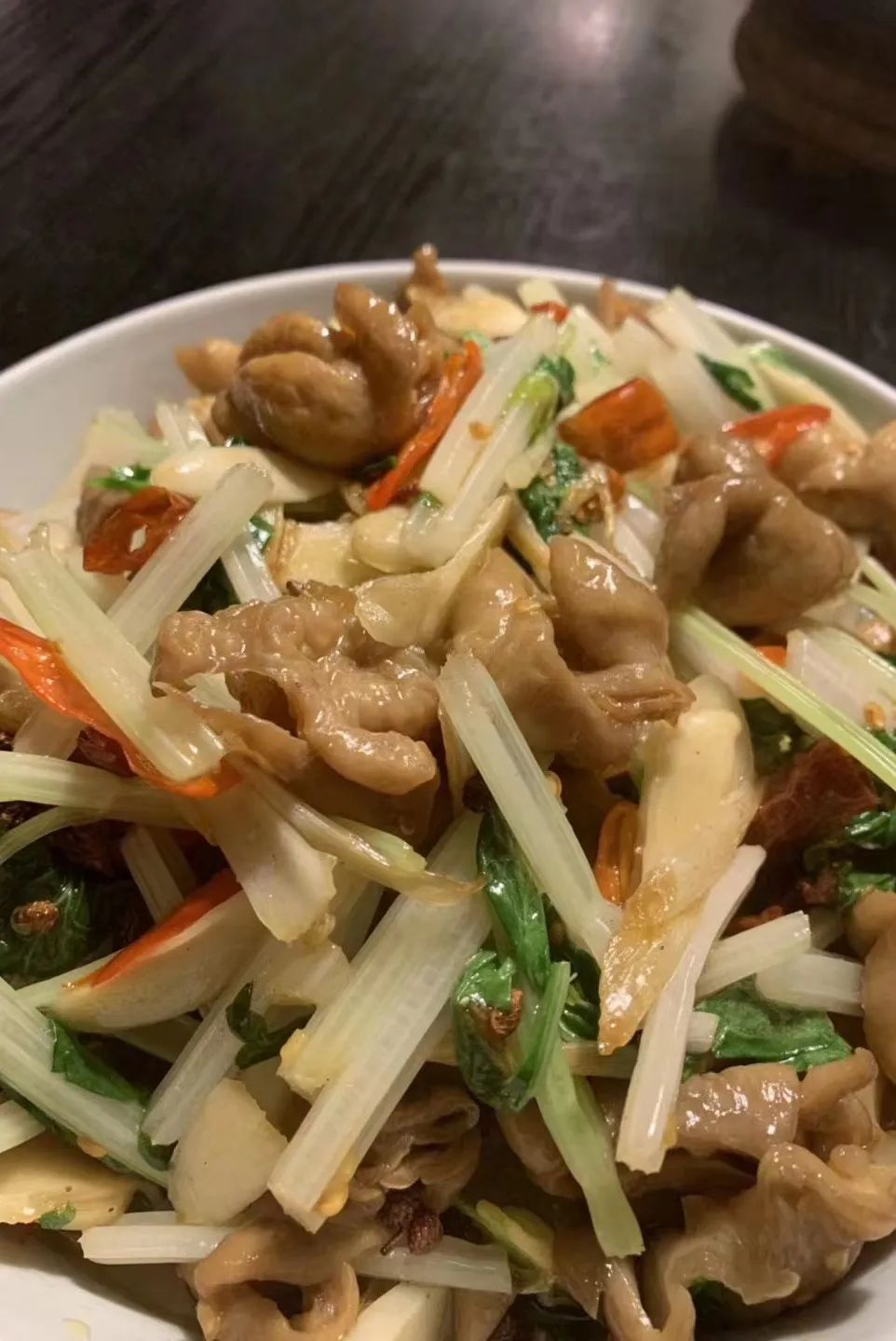 终于炒出了两锅会说自贡话的兔儿