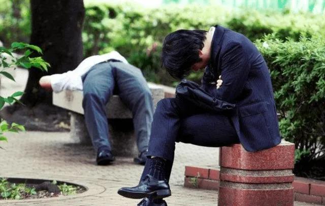 中年人辞职的最佳理由,中年辞职后失去了人生乐趣