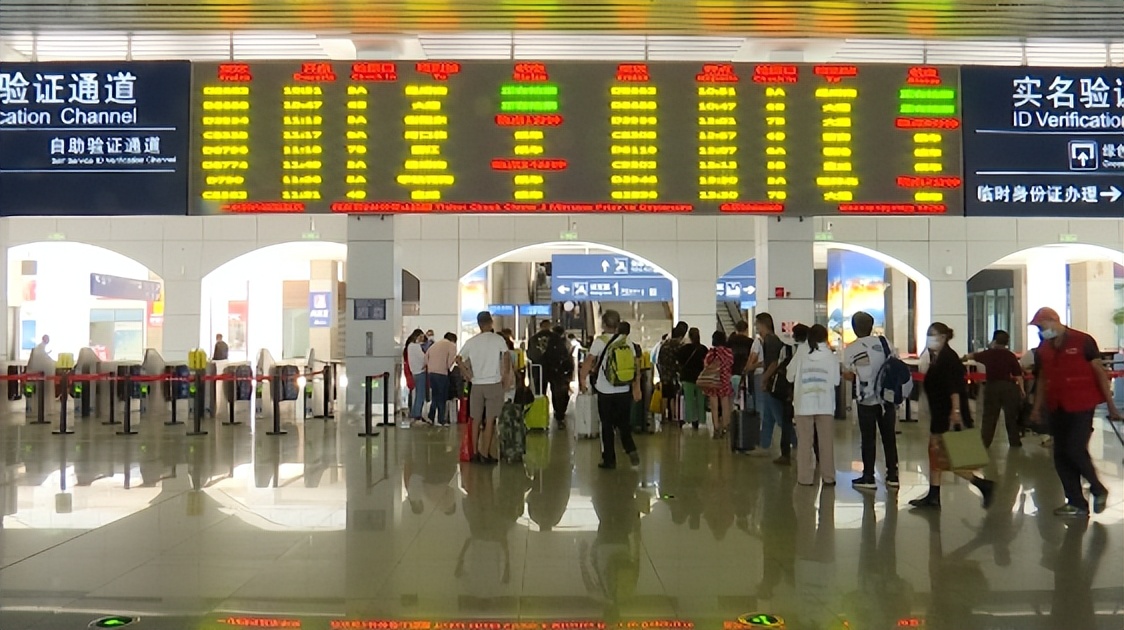 怎么选火车票上中下铺,买火车票怎么选上中下铺