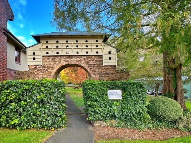 中外合作项目爆雷怎么办？转学到瑞士是一条出路