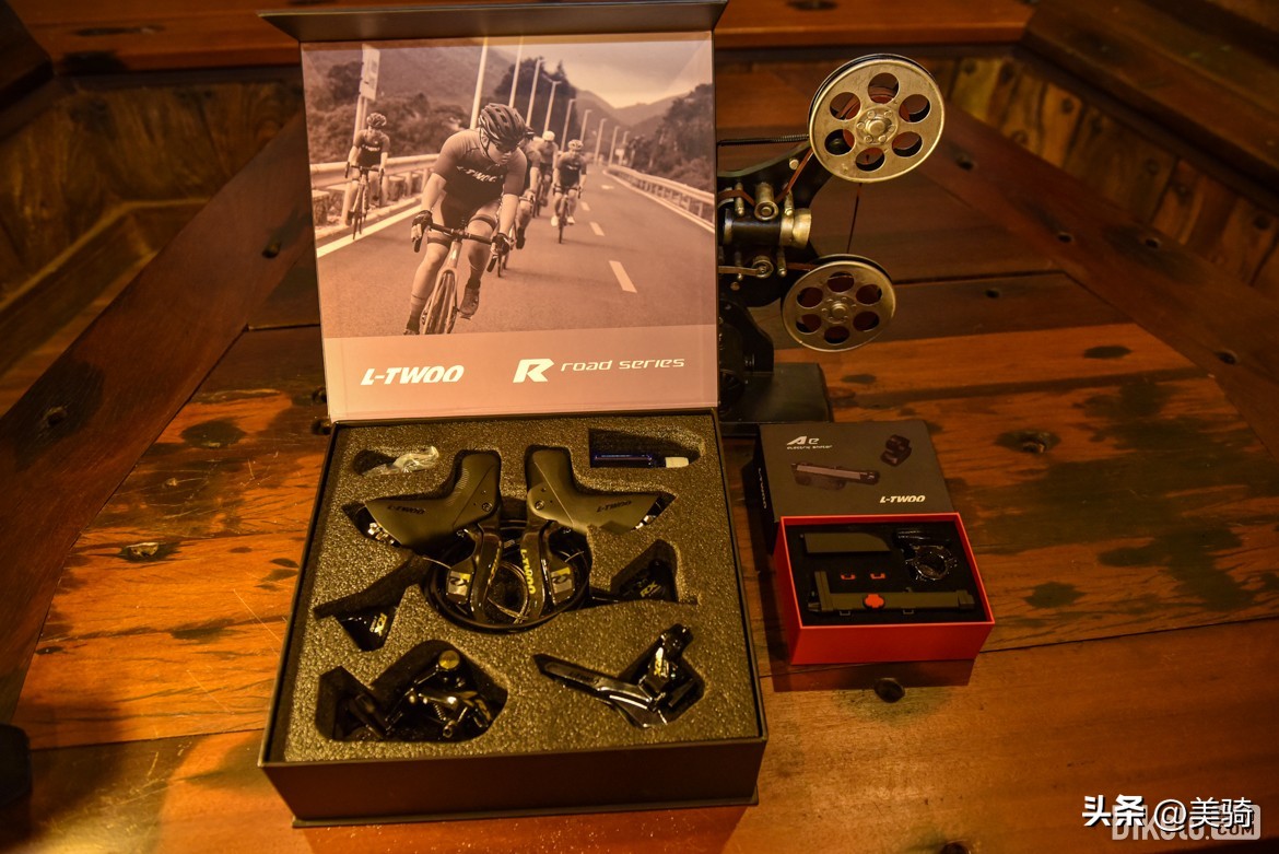 java全碳纤维油压碟刹改装,公路车碟刹电子变速套件推荐