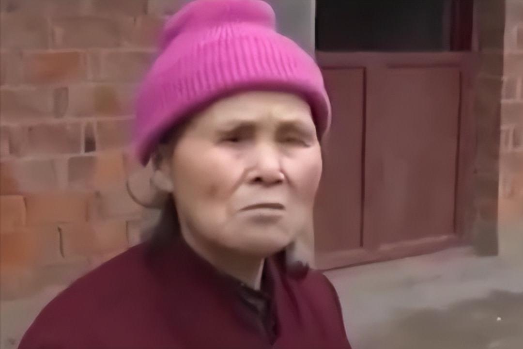 湖南文盲老太太被称华佗在世,湖南老太太灵魂附体治百病