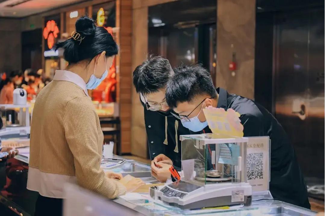 1折买翡翠,1折买奢侈品