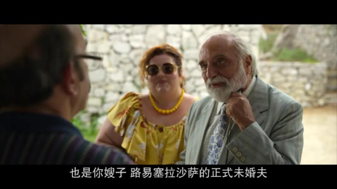 满屏美胸！三观震碎！意大利女人好敢