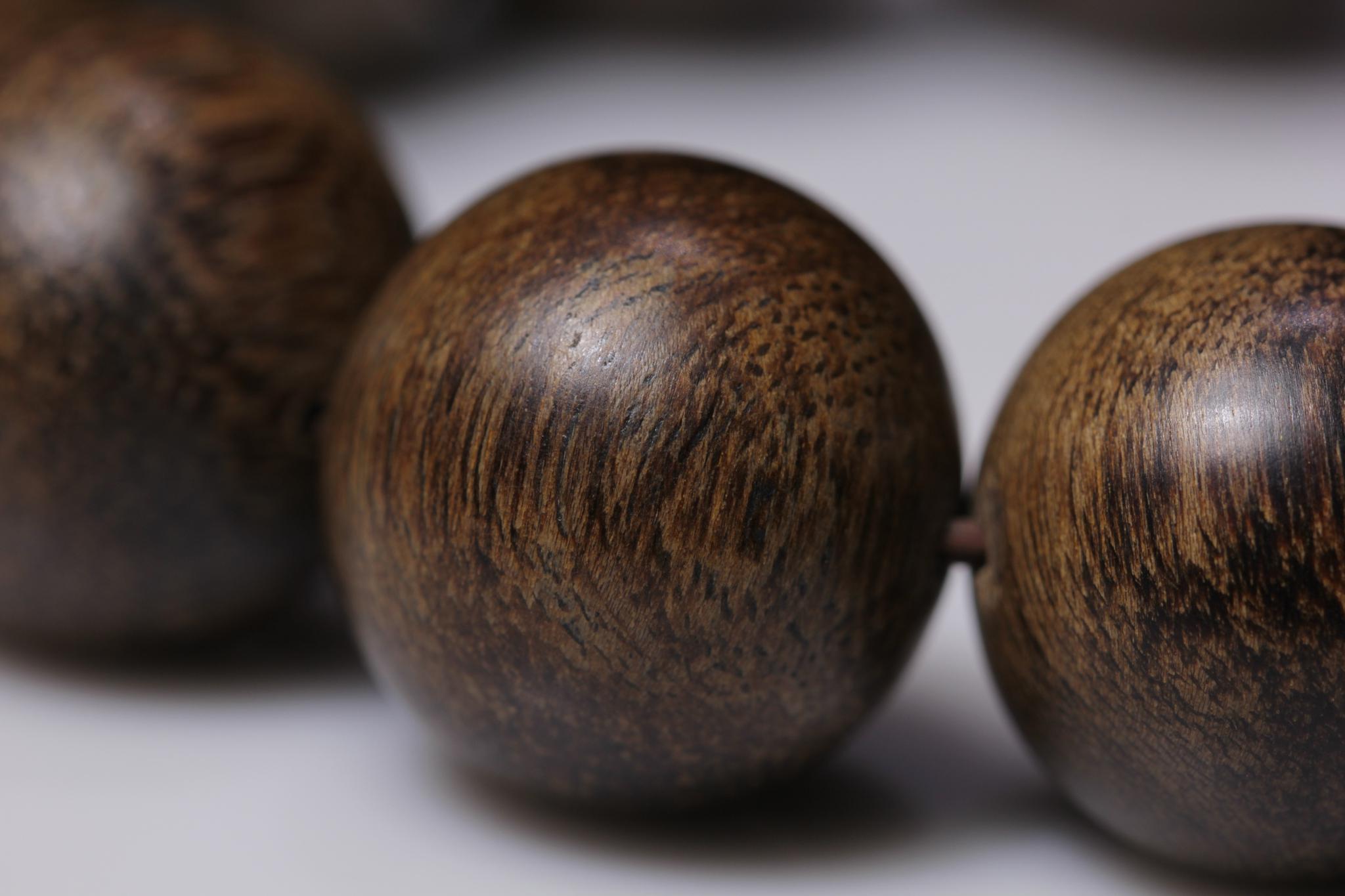 沉香比金子贵,沉香贵的跟便宜的区别