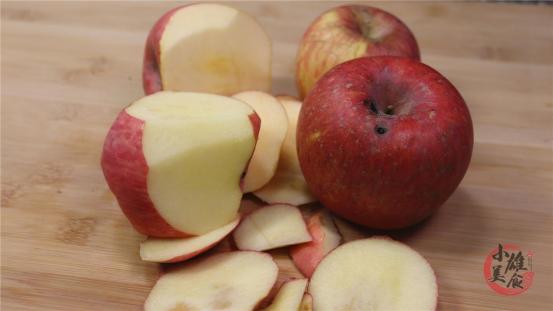 烂掉的苹果先别扔越烂越值钱,苹果烂掉了千万别扔