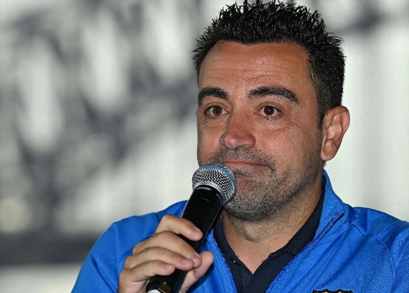 中场大师魔笛退役,魔笛和哈维谁的历史地位高