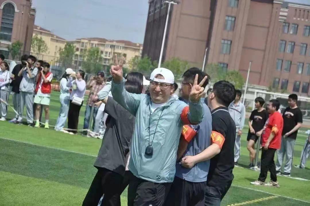 强身健体激扬青春校园运动会,学校校园运动会回顾