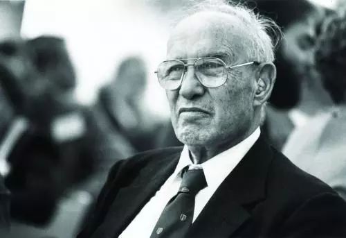 用人之所长,用人之所长出处